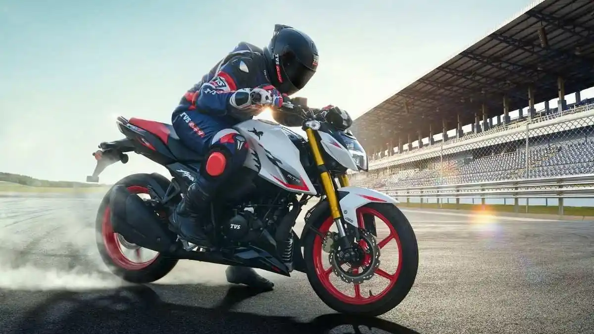 2026 TVS Apache RTR 160 4V Launched at Rs 1.25 L with More Features and New Variants Explained