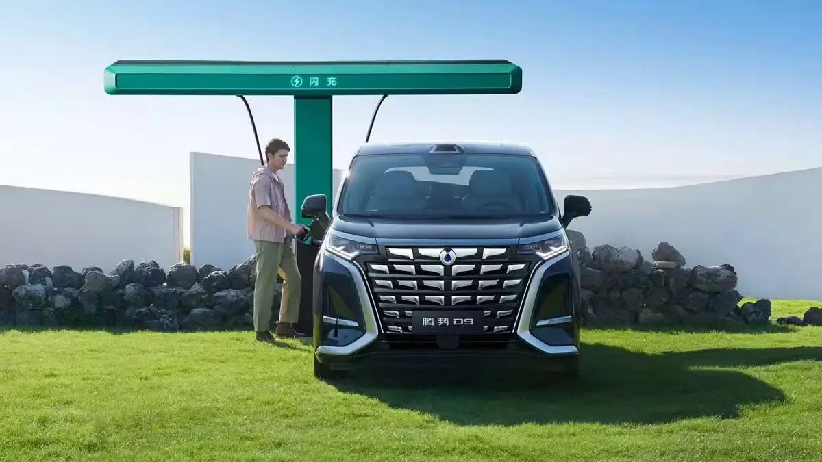 BYD Denza D9 2026 Pre-sales Begin With Ultra-Fast Charging and 800km Range