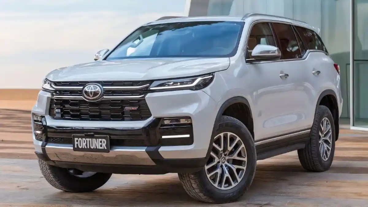 Next-Generation Toyota Fortuner 2027: New Platform, Bold Styling and Advanced Technology Expected