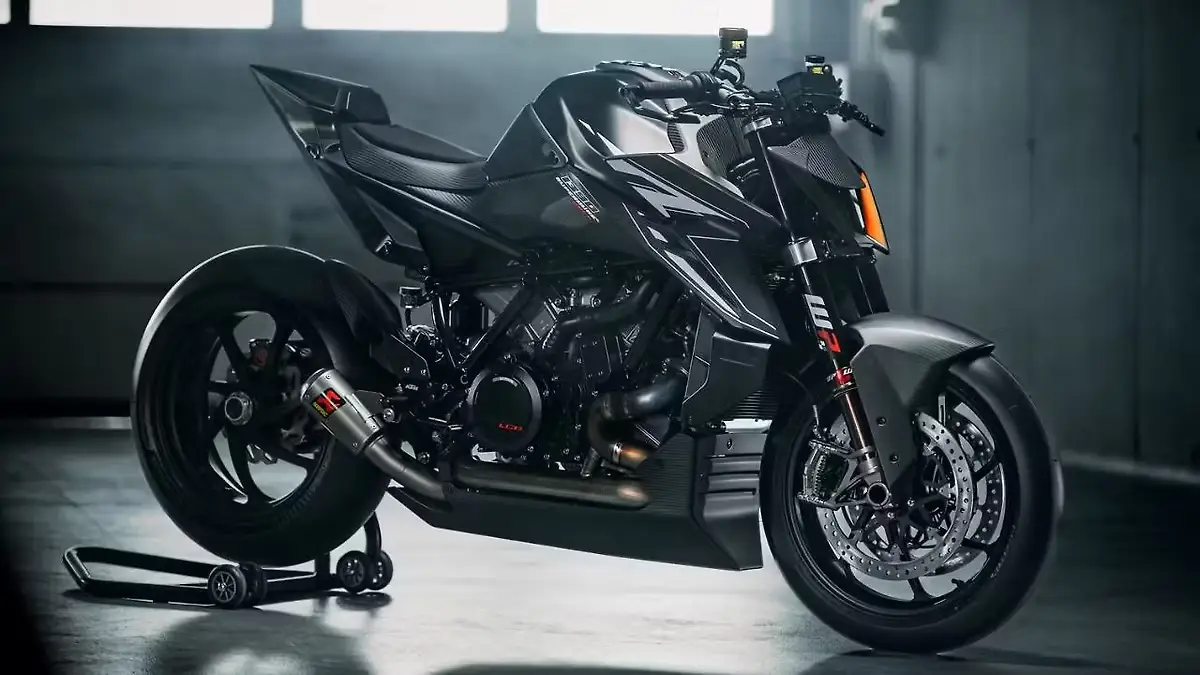 KTM 1390 Super Duke RR Track Revealed; Hardcore Track Machine Limited To 100 Units
